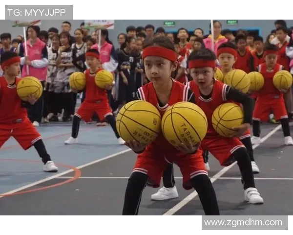 与王丽深入对话探讨她的篮球生涯与成长历程