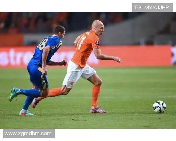 亨特拉尔与范佩西的巅峰对决谁才是真正的足球传奇 亨特拉尔与范佩西的巅峰对决谁才是真正的足球传奇