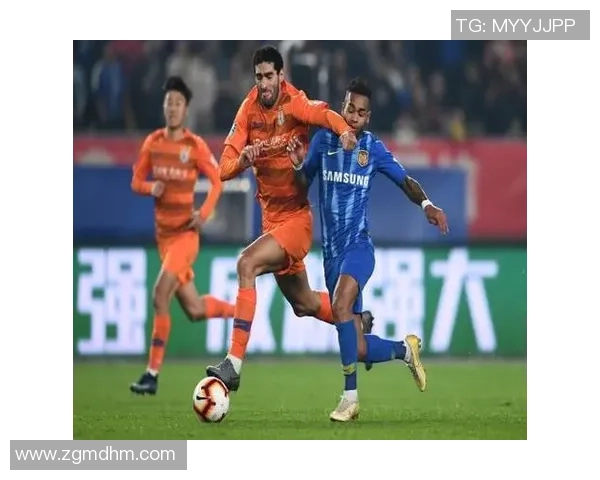 保利尼奥与孔卡的巅峰对决谁能在赛场上笑到最后